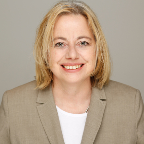Ulrike Scherf-Apel
